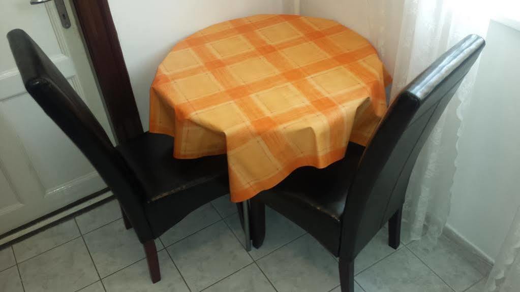 Great Buda Apartman Boedapest Buitenkant foto